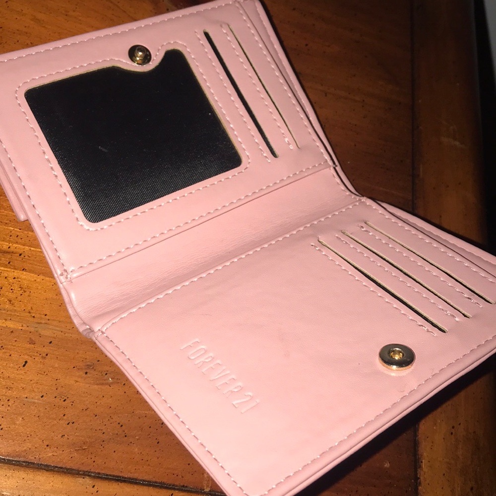 Wallet - Picture 4 of 6